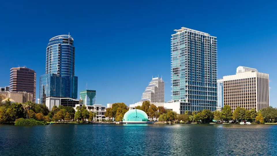 Guía Completa de Viaje a Orlando, EE. UU.: Cultura, Gastronomía y Entretenimiento